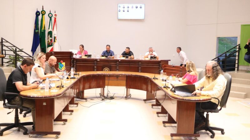 PRIMEIRA SESSÃO ORDINÁRIA DO ANO NA CÂMARA MUNICIPAL DE RIO NEGRINHO