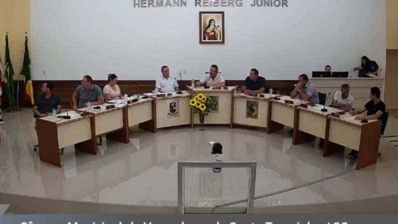 Vereadores do MDB defendem que prefeito Genir Junckes condenado por corrupção continue no cargo