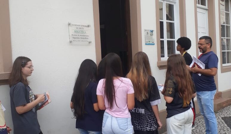 Adolescentes do #aTuAção exploram a “Rota do Patrimônio”