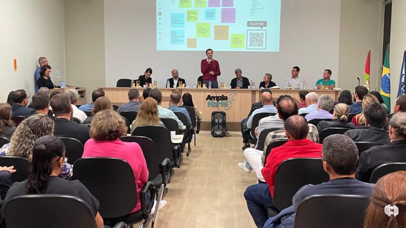 Deputado Federal Pedro Uczai presente na Audiência Pública em Mafra, SC.