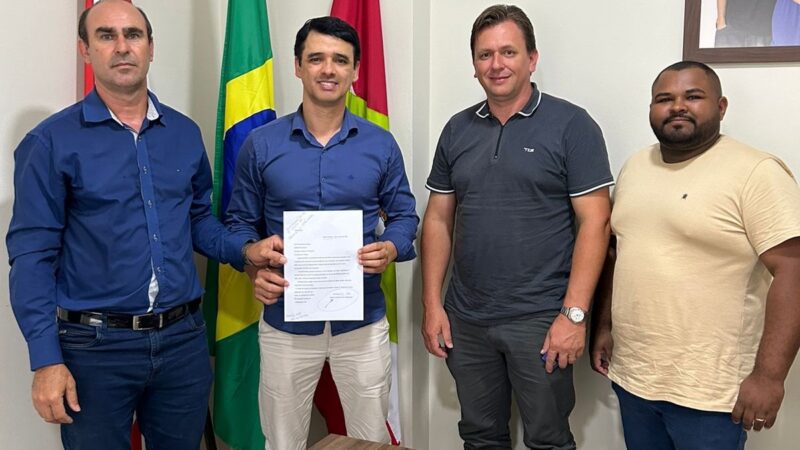 Pedro Haurelhuk solicita R$ 200 mil em recursos para Santa Terezinha