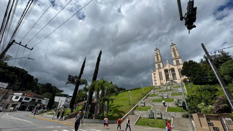 Alerta para chuvas intensas no fim de semana
