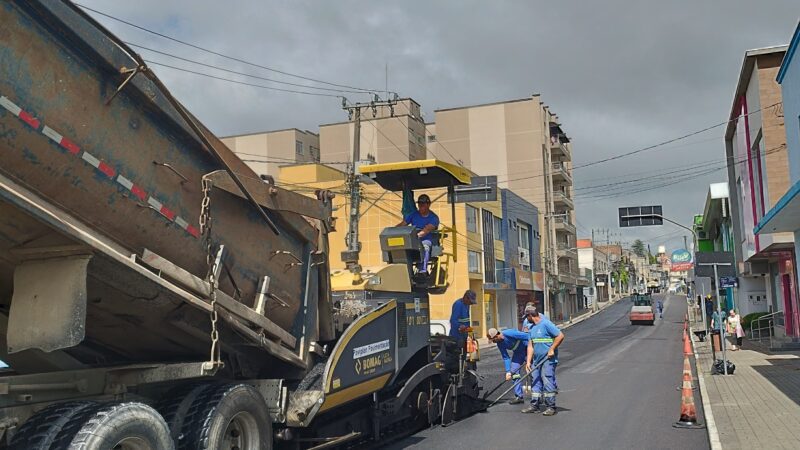 Trabalhos de recapeamento asfáltico segue nesta segunda-feira