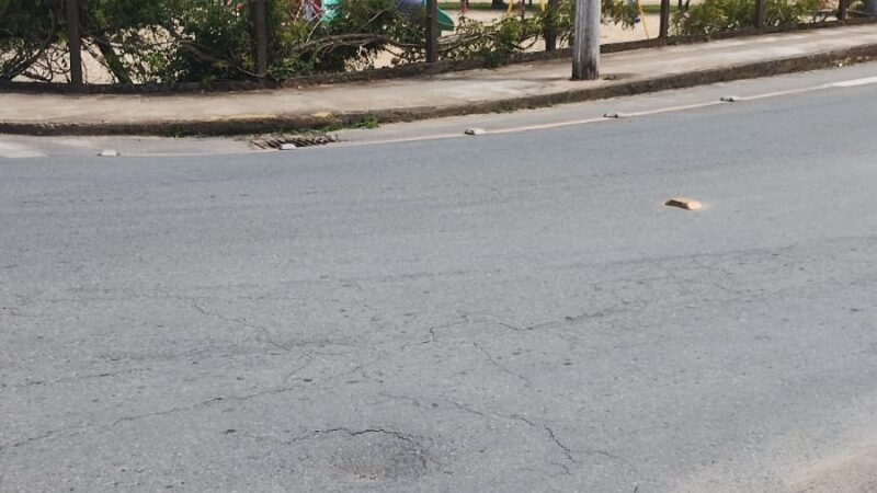 Manutenção de tubulação no bairro Oxford