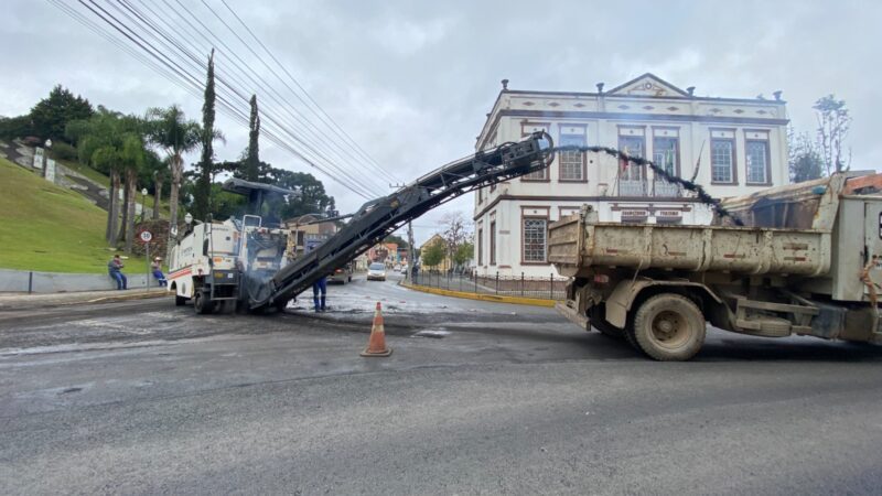 Recapeamento asfáltico na área central inicia nesta quinta-feira