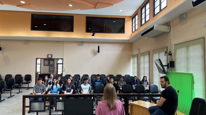 Primeira sessão da Câmara Mirim acontece nesta quarta-feira