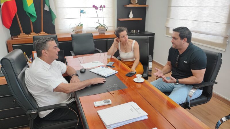 Reunião para alinhar os últimos detalhes da XXV Festa da Ovelha