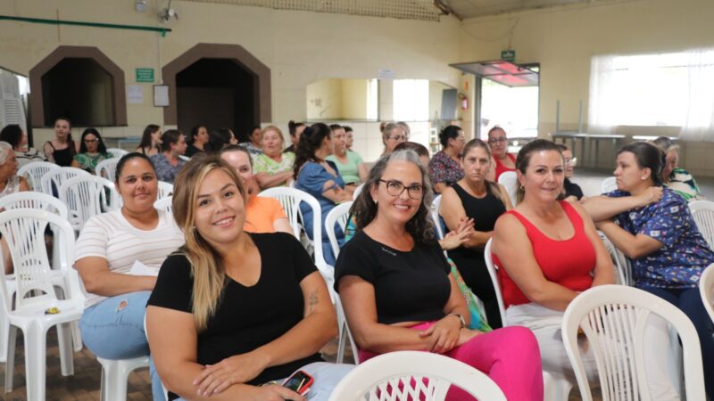 Comemoração do Dia Internacional das Mulheres reúne servidores em Papanduva