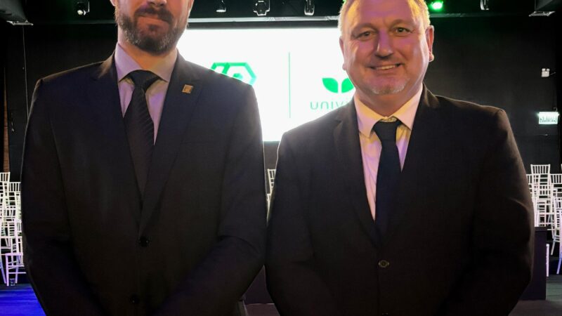 Presidente do Legislativo participa de evento promovido pela Acisbs