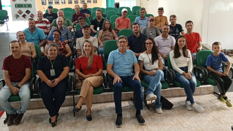 Reunião entre Prefeitura e Apicultores busca fortalecer produção de mel e conquistar Selo de Inspeção Animal
