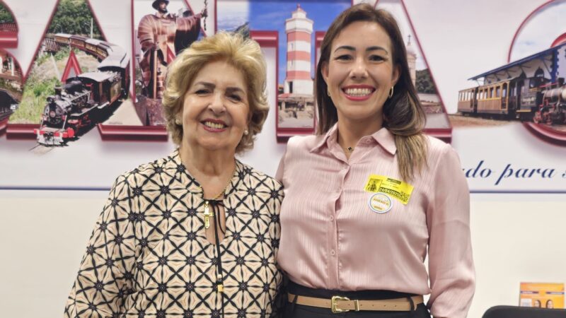 Ofício e Projeto de Melhoria para Creche são Entregues à Senadora Ivete da Silveira