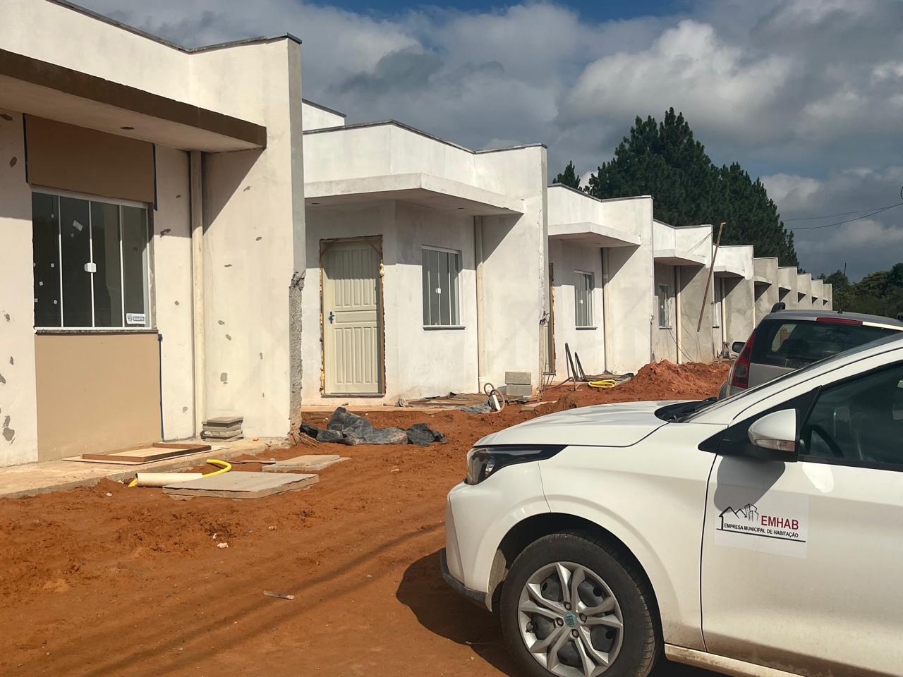 12 moradias da EMHAB em fase de conclusão