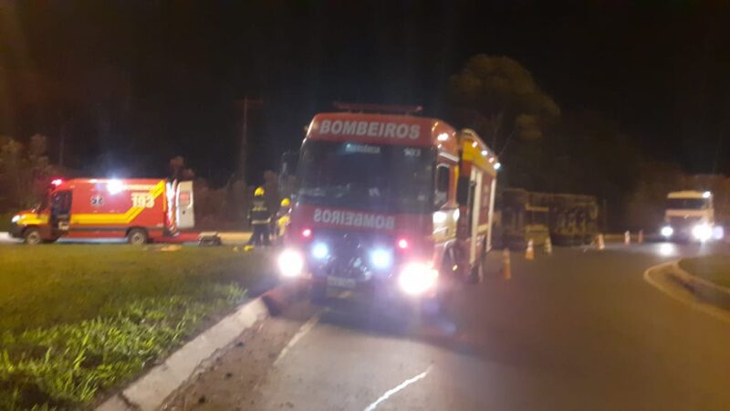 Capotamento de Caminhão Mobiliza Equipes de Resgate na BR-280 em Três Barras