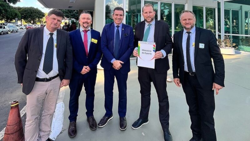PREFEITO TAFARÉL SCHONS E VICE CLEITINHO MARTINS CUMPREM AGENDA DE TRABALHO EM BRASÍLIA EM BUSCA DE RECURSOS PARA PAPANDUVA