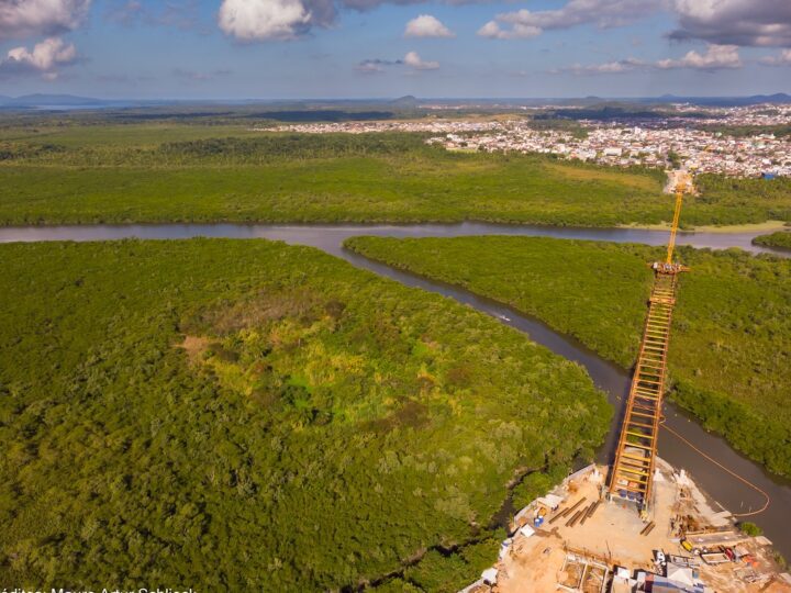 Como serão usadas 76 mil toneladas de concreto em construção de ponte em SC