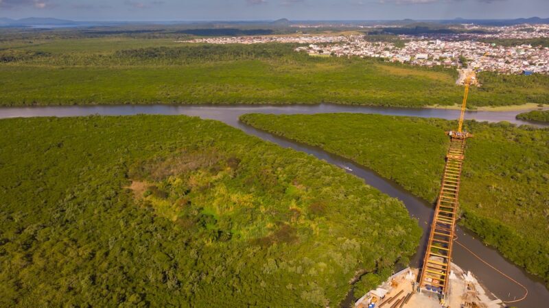 Como serão usadas 76 mil toneladas de concreto em construção de ponte em SC