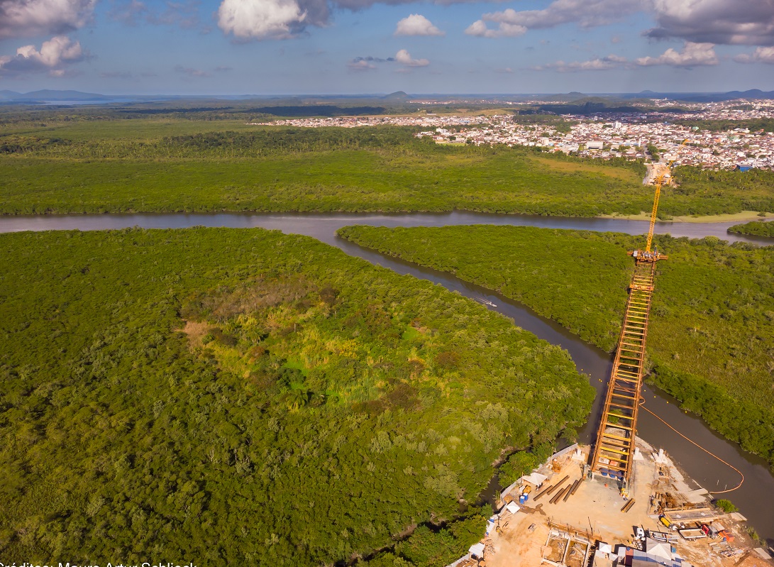 Como serão usadas 76 mil toneladas de concreto em construção de ponte em SC