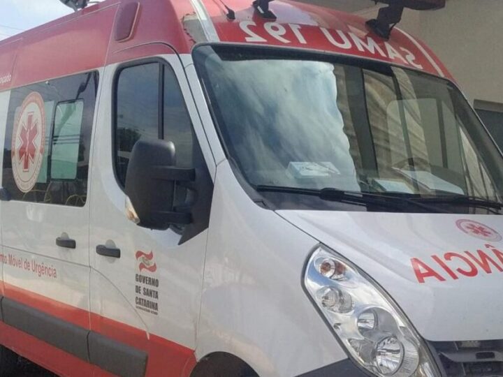 Bela Vista do Toldo: Mecânico fica ferido após ser atingido por caminhonete em oficina