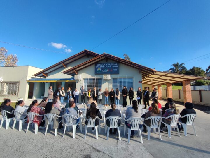 Campo Alegre reforça compromisso inclusivo junto à APAE para crianças com deficiência