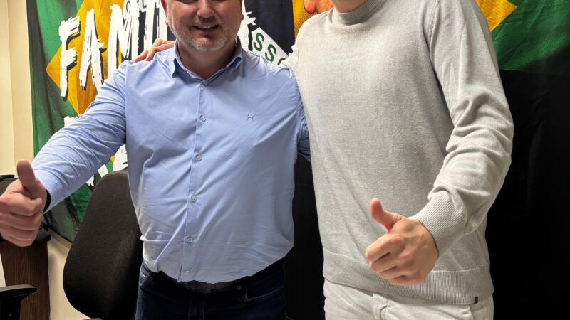 Pollum se reúne com Jair Renan Bolsonaro
