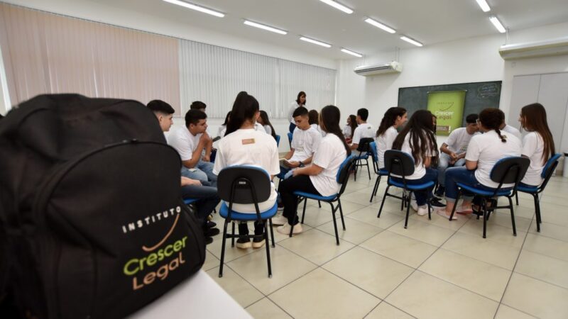 Instituto Crescer Legal abre seleção para educador social em Canoinhas