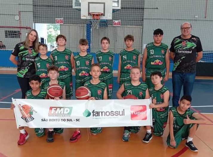 Equipe Sub 12 masculina de Basquetebol da ASBB / FMD / Famossul / Tuper estreia com vitória na Liga Norte e a feminina Sub 13 vence a segunda pelo Estadual  