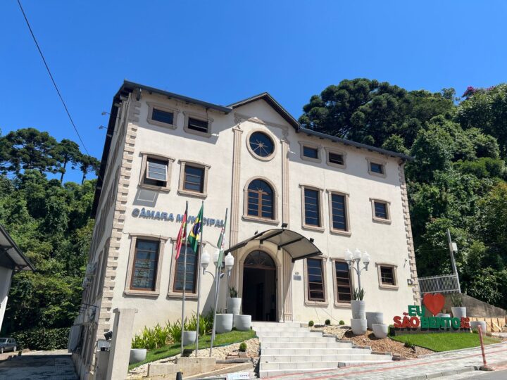 Câmara promove sessão solene para entrega de moção de aplausos