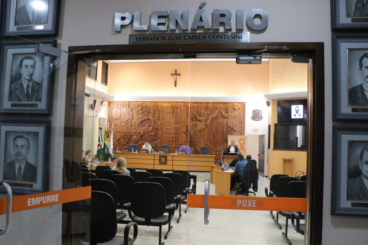 Mais projetos são aprovados na sessão desta quinta-feira