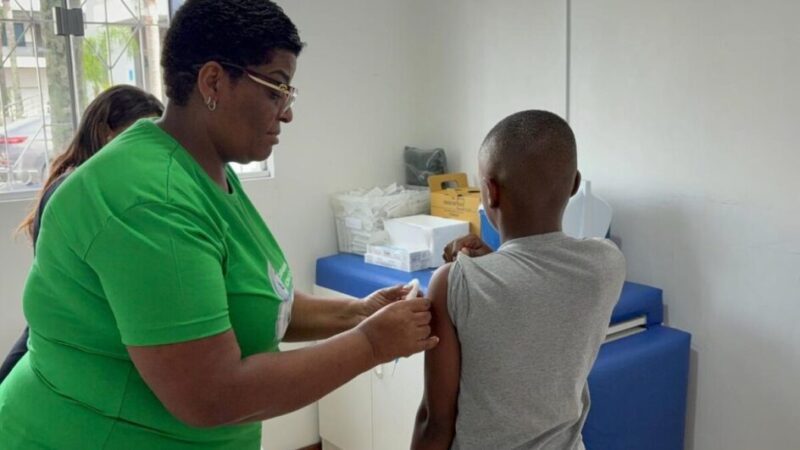 Com UTIs lotadas, vacinação contra gripe em Balneário Camboriú e Itajaí fica abaixo de 30%