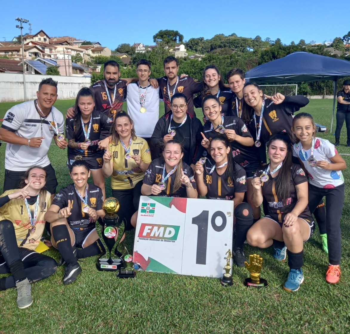 Pumas é tri campeão do Municipal de Suíço Feminino
