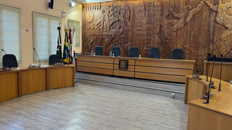 Sessão da Câmara será mais cedo nesta terça-feira