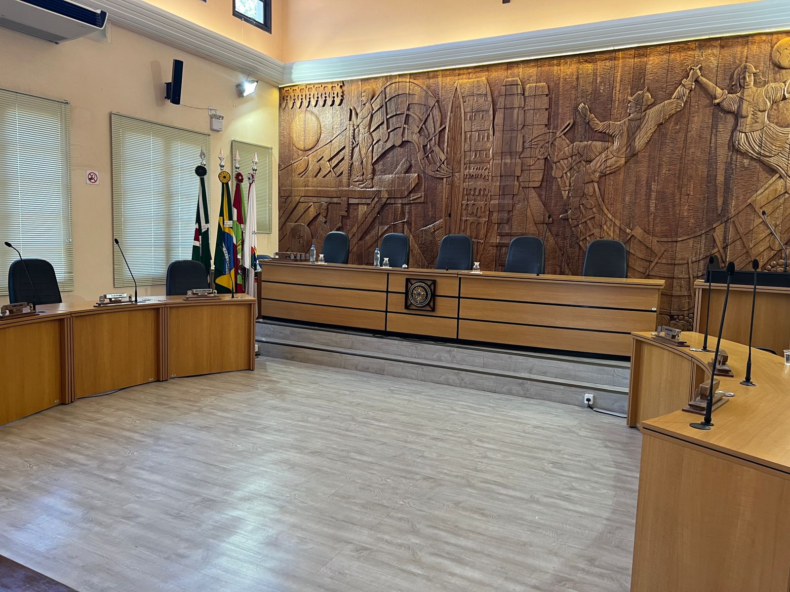 Sessão da Câmara será mais cedo nesta terça-feira