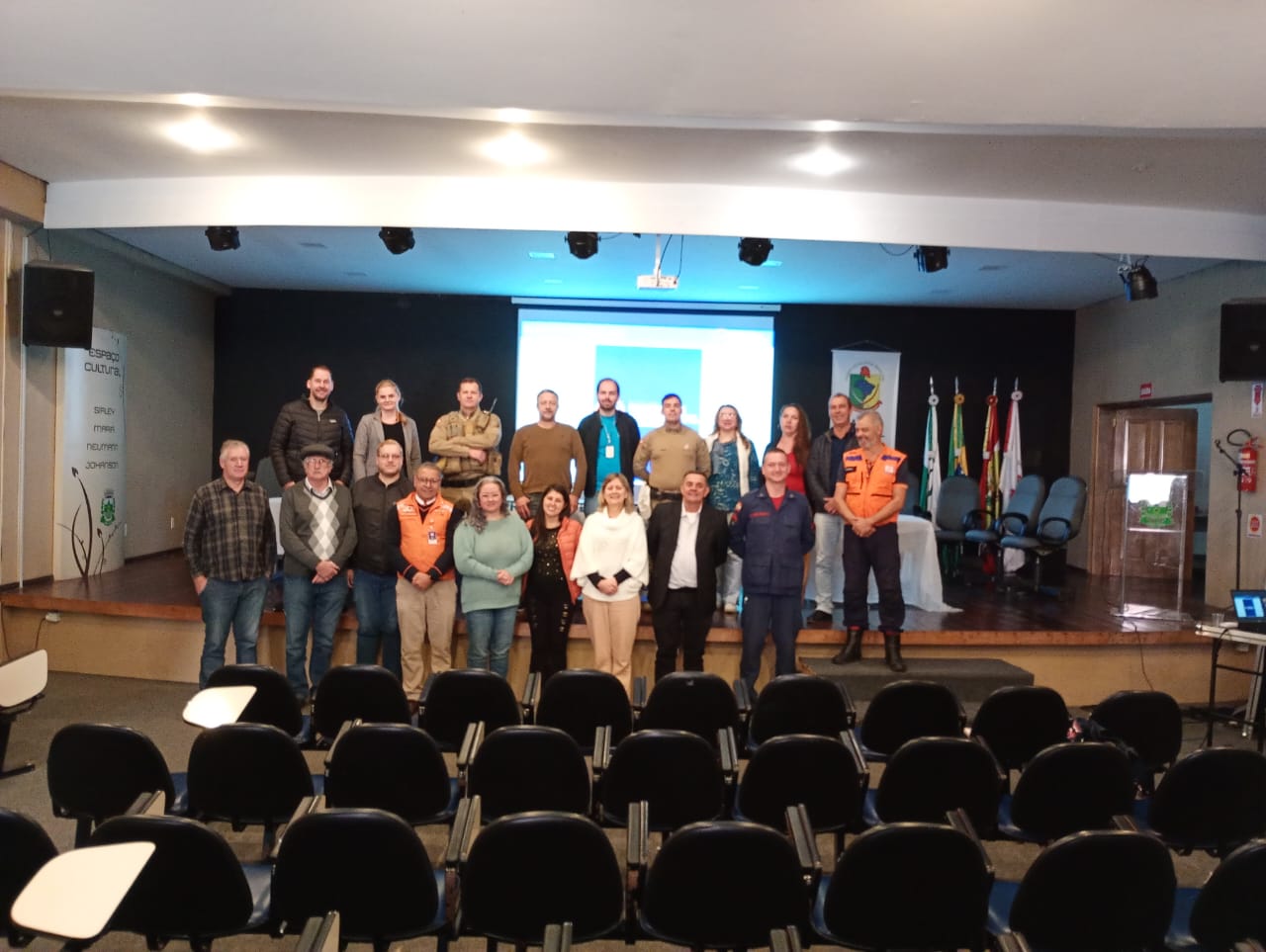Defesa Civil de Campo Alegre realiza reunião do GRAC com presença de autoridades