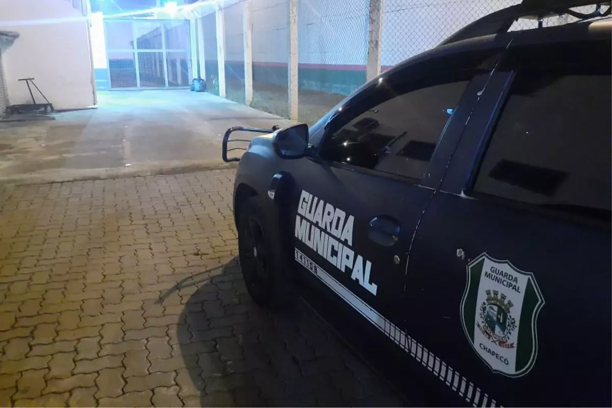 DJ é preso durante festa em casa de shows de Chapecó