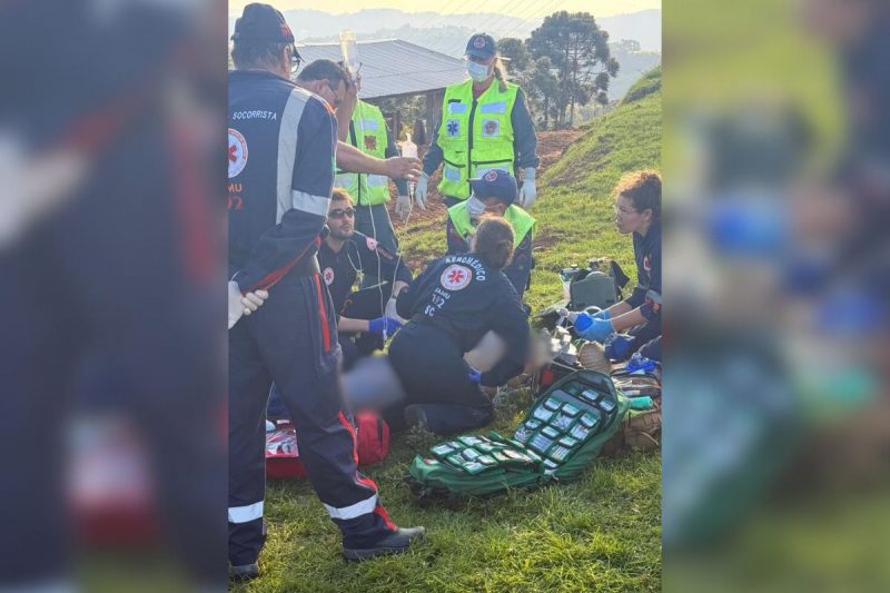 Homem morre após sofrer choque elétrico em SC; equipes tentaram reanimação