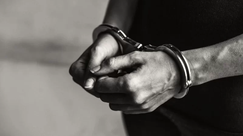 Cliente se recusa a pagar conta e resiste à prisão