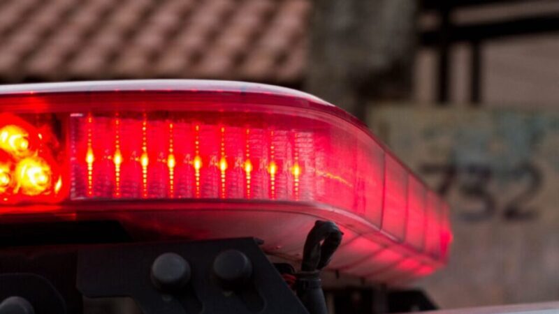 Ataque a grupo deixa duas pessoas feridas em frente a casa noturna em Lages