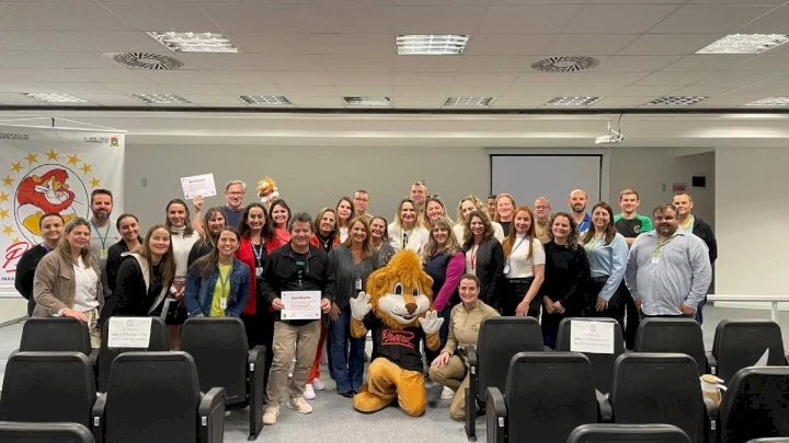 Pais concluem curso do Proerd com foco em prevenção e fortalecimento de laços em Canoinhas