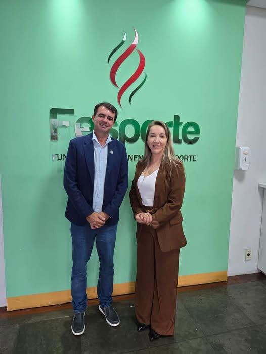 Prefeita Valquíria Schwarz busca apoio da Fesporte para fortalecer o esporte em Santa Terezinha