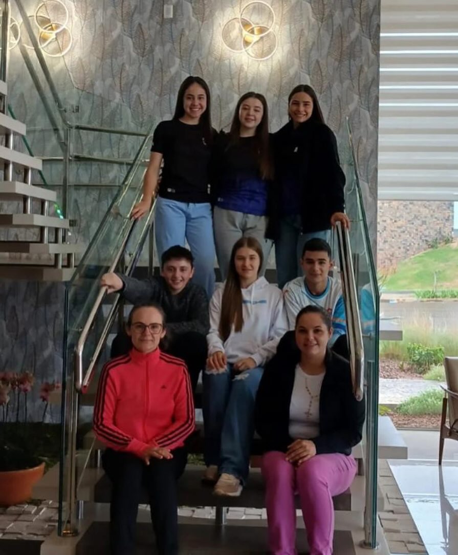 Estudantes de Santa Terezinha brilham na Fase Estadual dos JESC em São Miguel do Oeste