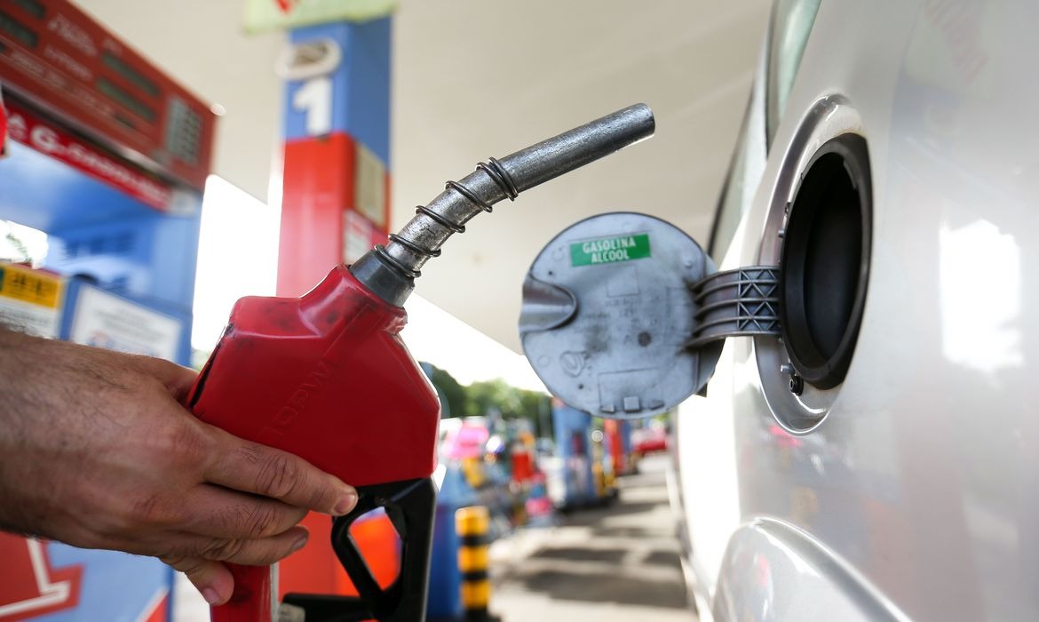 Procon divulga nova pesquisa de preço do combustível