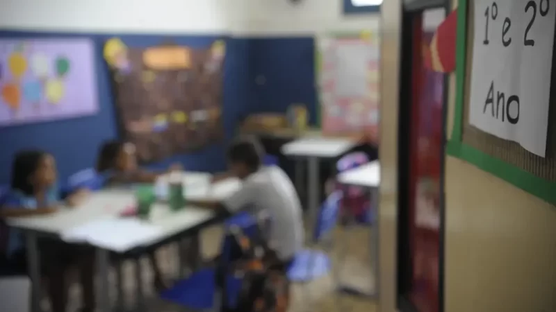 Decreto cria Prêmio Nacional da Educação