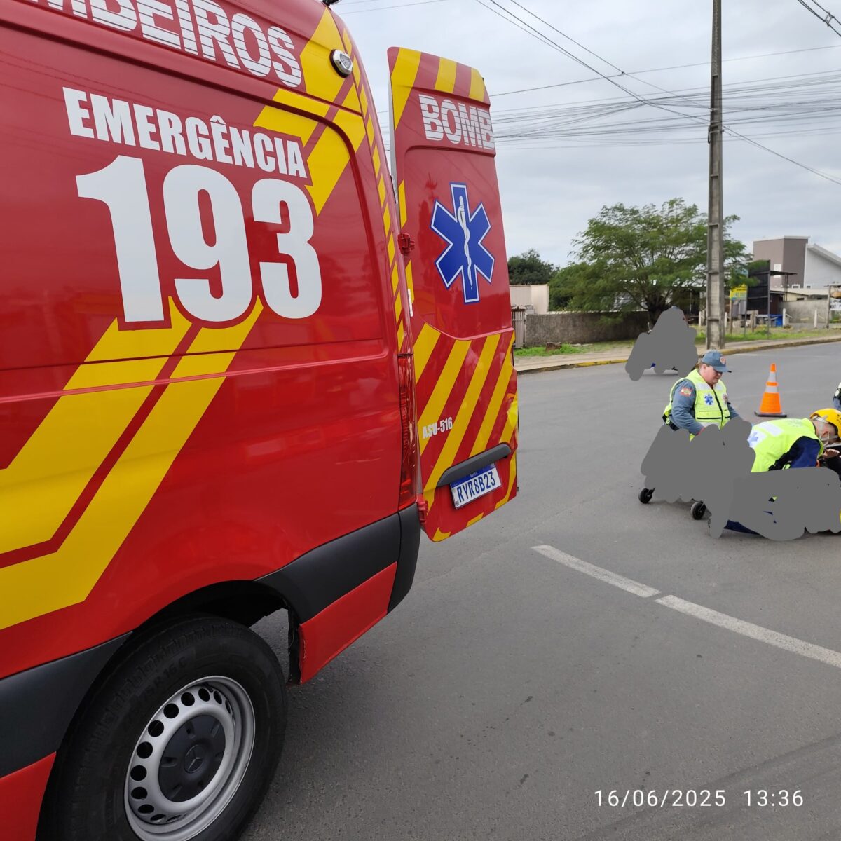Colisão entre carro e motocicleta deixa mulher ferida em Porto União