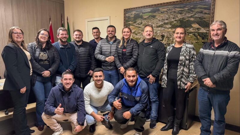 Monte Castelo recebe nova Van e recursos para pavimentação com apoio do deputado Lucas Neves