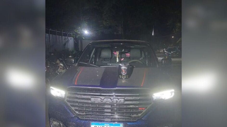 Mãe e filho autista são sequestrados em Joinville e polícia encontra carro em Curitiba