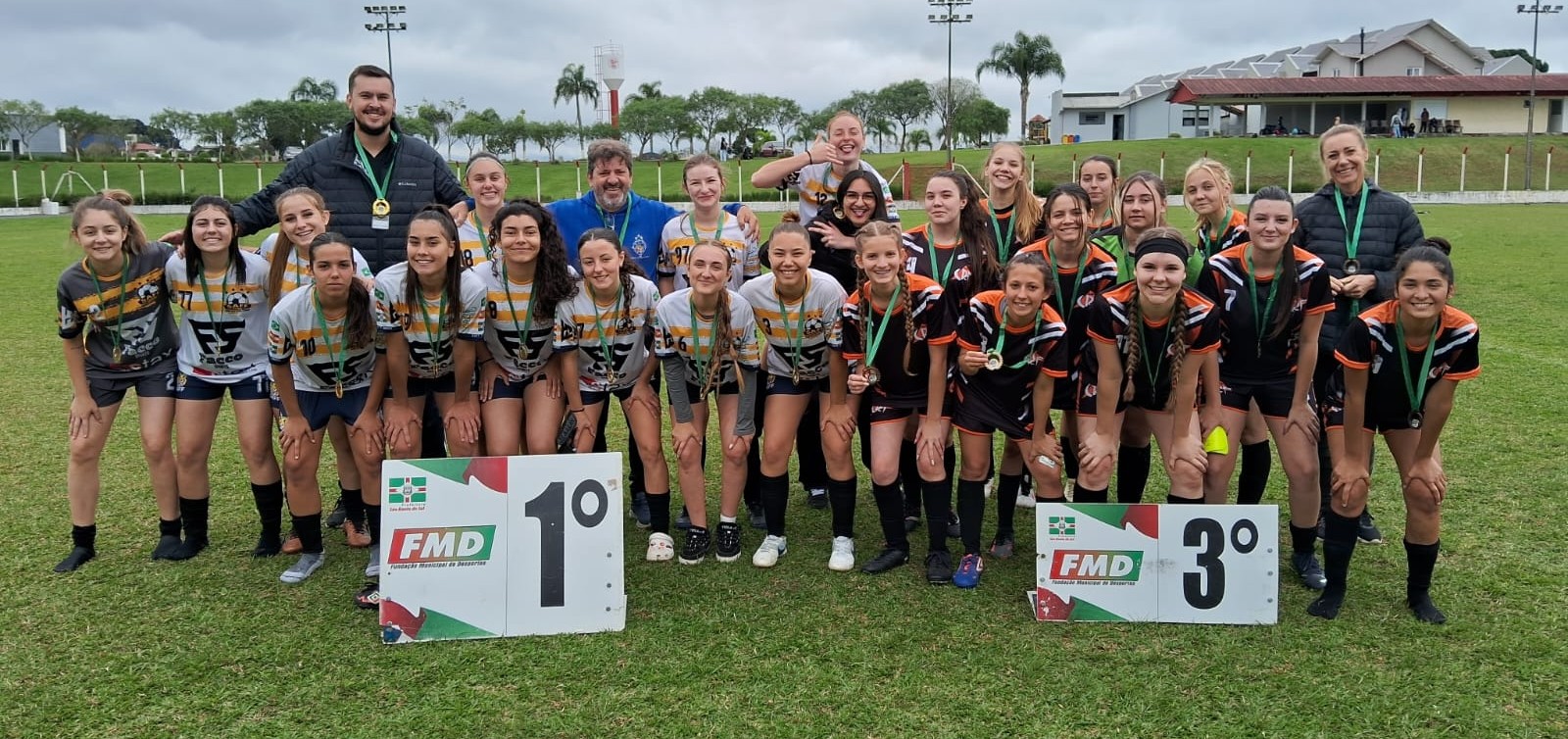 Municipal de Futebol da 2ª Divisão e Moleque Bom de Bola 15 a 17 anos