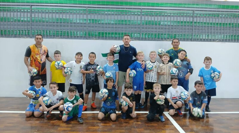 Sucesso Total! Escolinhas de Esportes de Monte Castelo já reúnem 200 crianças e transformam vidas!