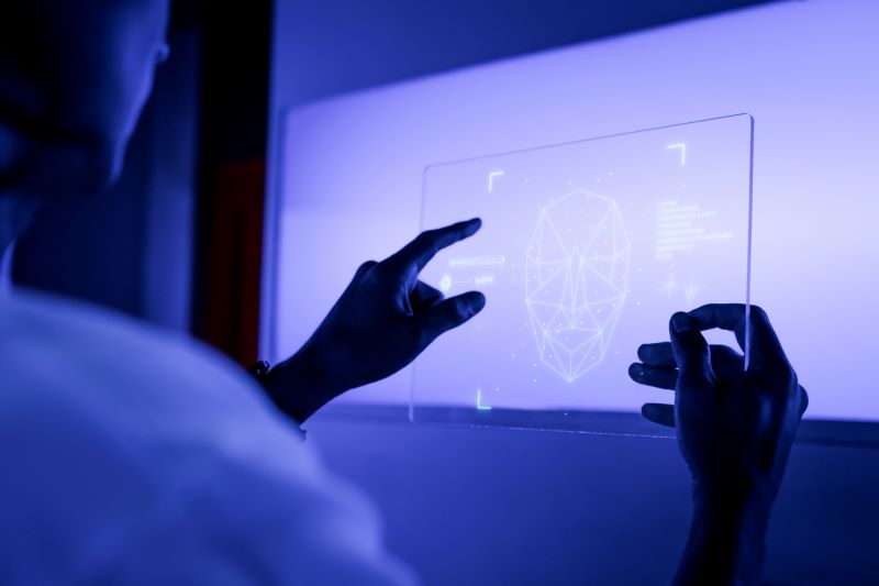 Ministério da Justiça regulamenta uso de IA em investigações criminais