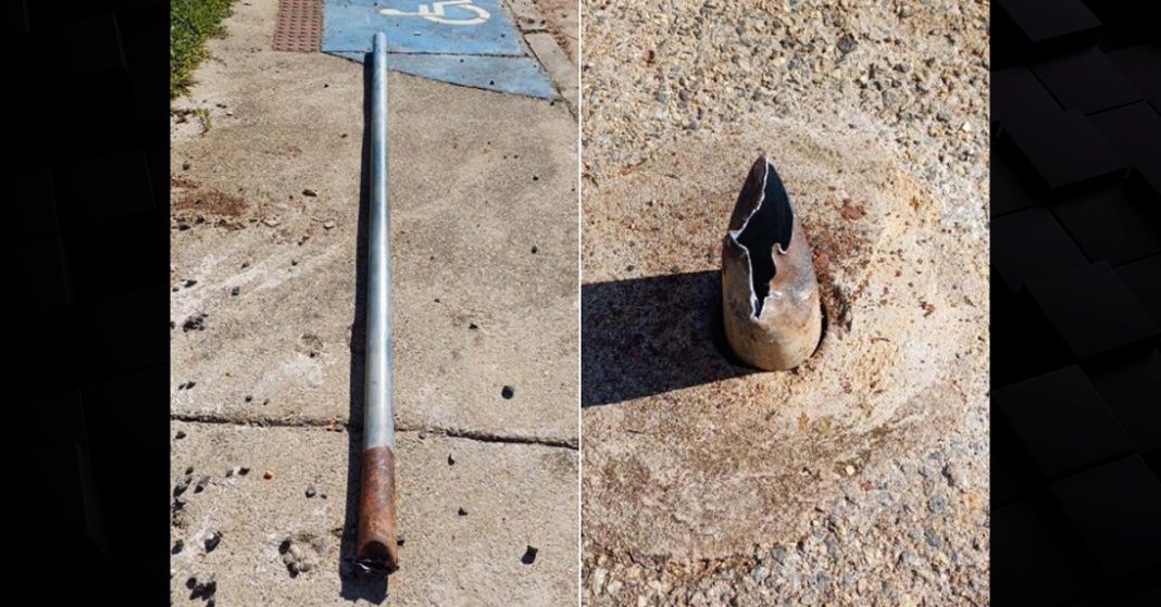 Mulher é detida após arrancar parte de sinalização de trânsito para vender como sucata