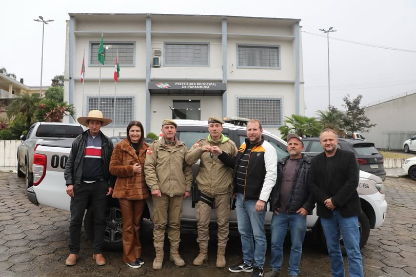 Papanduva reforça segurança pública com entrega de nova viatura à Polícia Militar